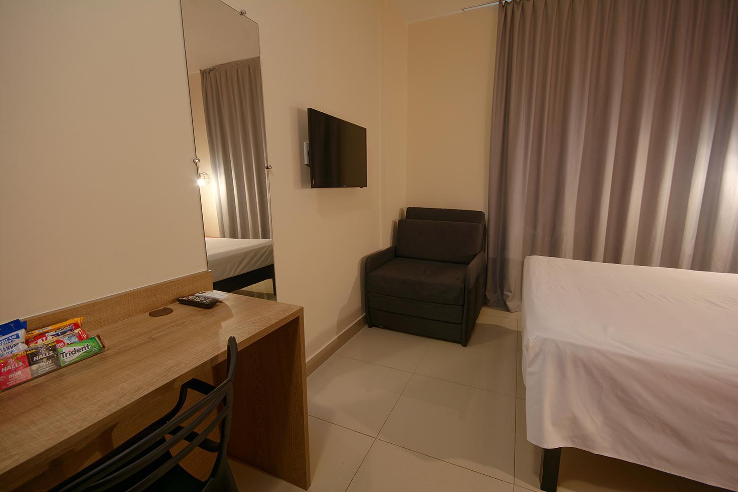 Quarto Triplo Econômico